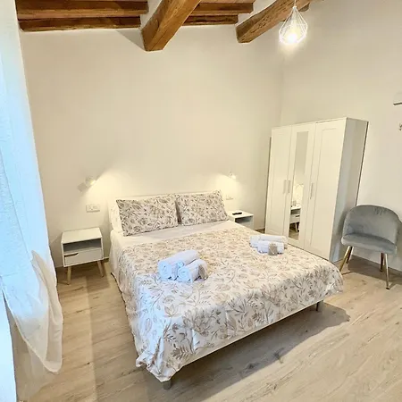Colle Sereno Farm stay *